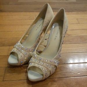 Gianni Bini tan heels with crystals